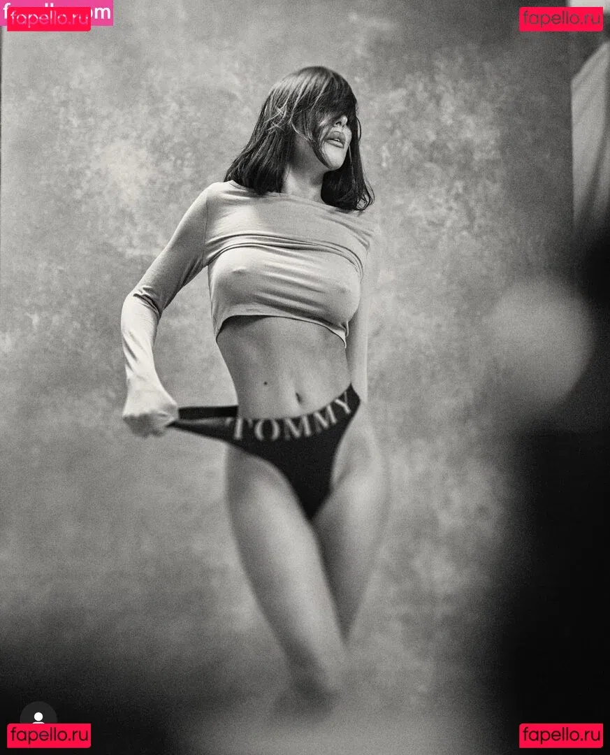 Poppy Haskell Onlyfans Photo Gallery 