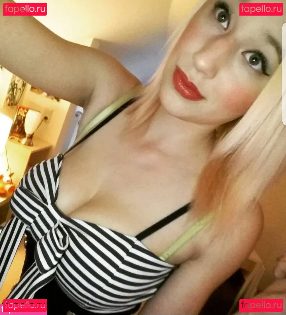 isa.deadpool.girl Onlyfans Photo Gallery 