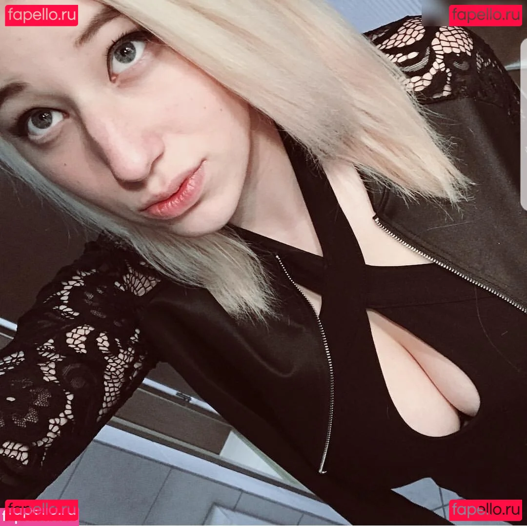 isa.deadpool.girl Onlyfans Photo Gallery 