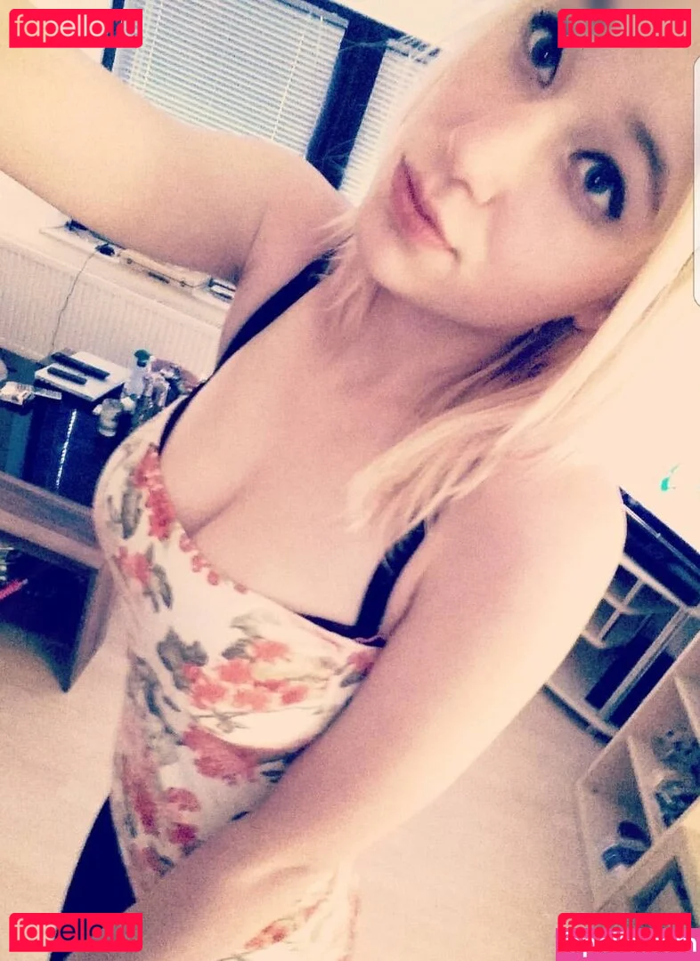 isa.deadpool.girl Onlyfans Photo Gallery 