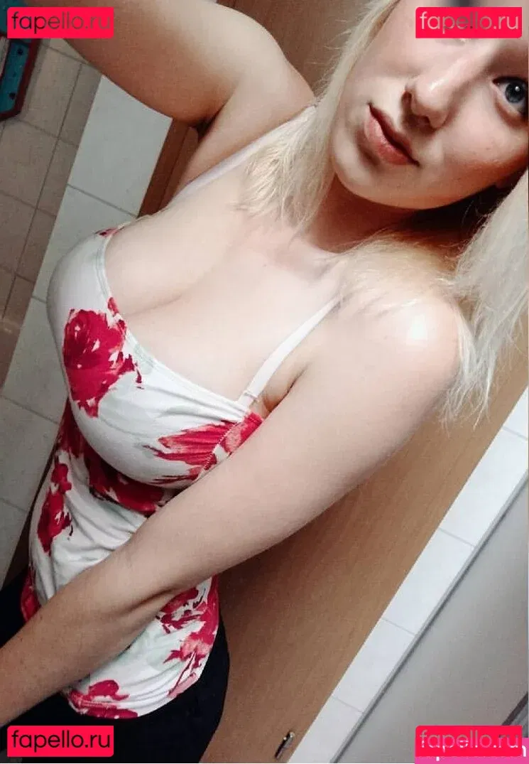 isa.deadpool.girl Onlyfans Photo Gallery 