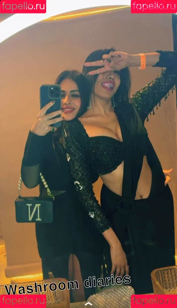 Nehhaa Malik Onlyfans Photo Gallery 