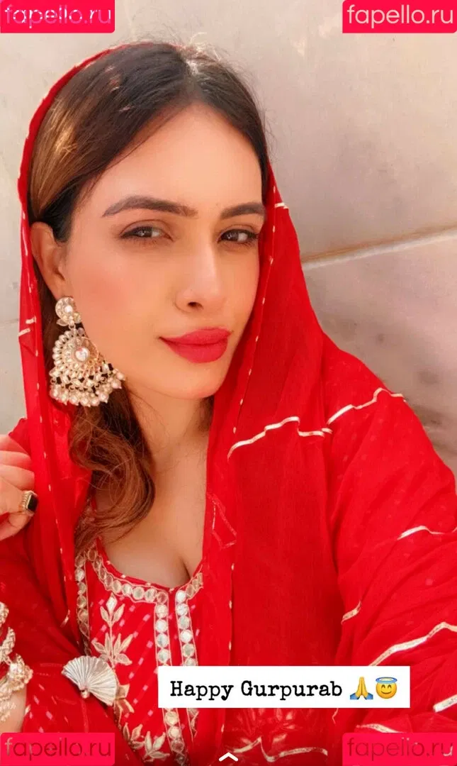 Nehhaa Malik Onlyfans Photo Gallery 