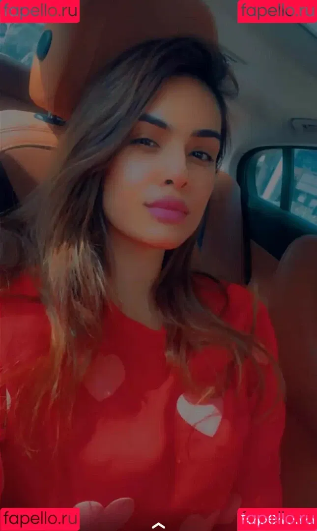 Nehhaa Malik Onlyfans Photo Gallery 
