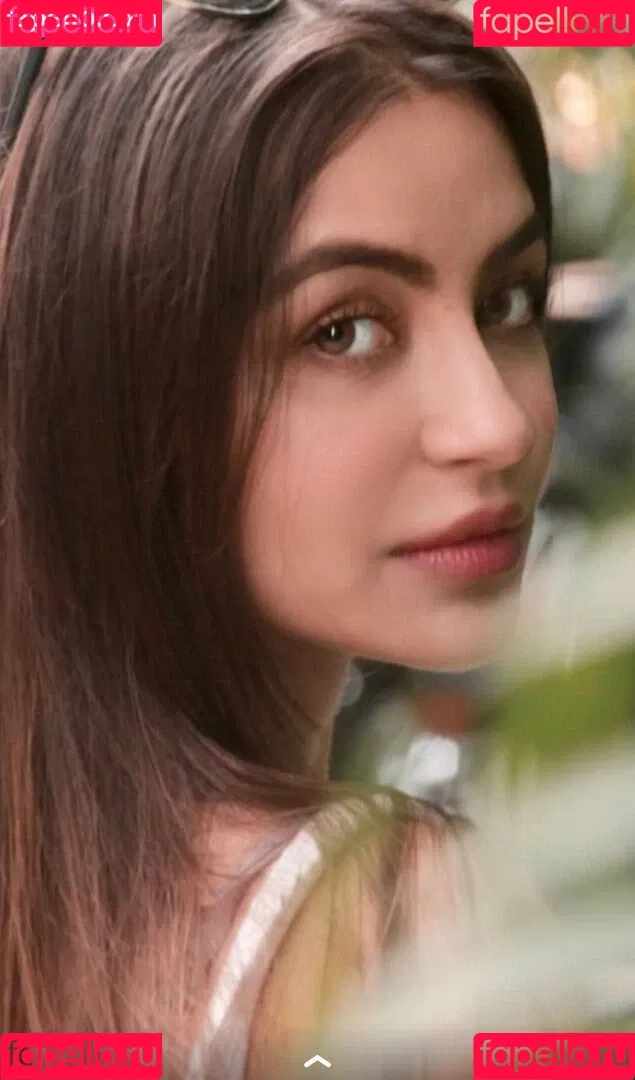 Nehhaa Malik Onlyfans Photo Gallery 
