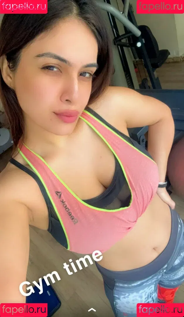 Nehhaa Malik Onlyfans Photo Gallery 