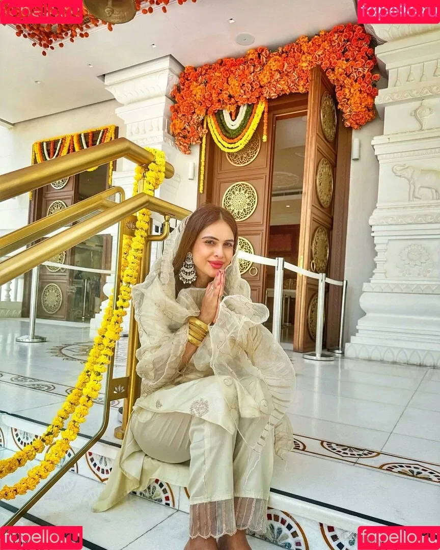 Nehhaa Malik Onlyfans Photo Gallery 