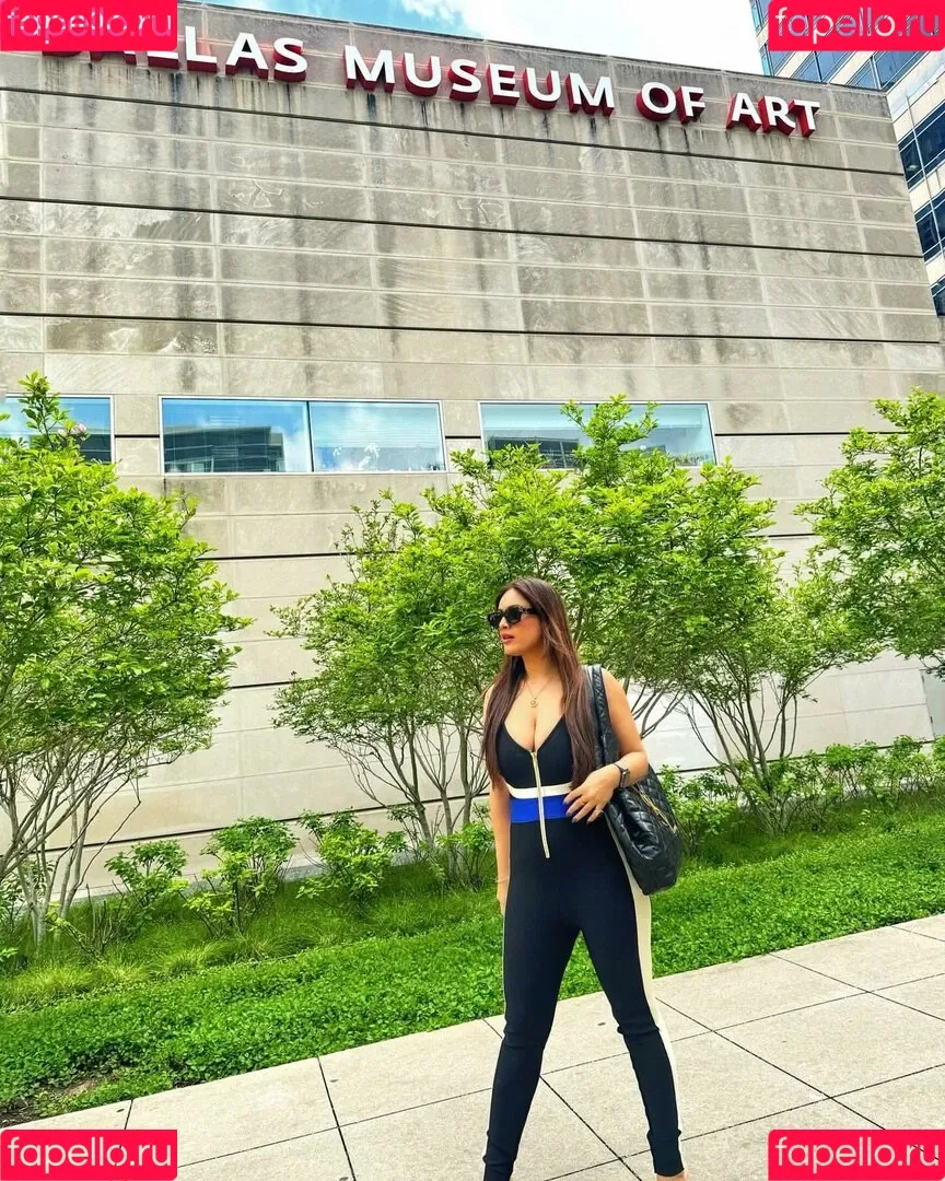 Nehhaa Malik Onlyfans Photo Gallery 