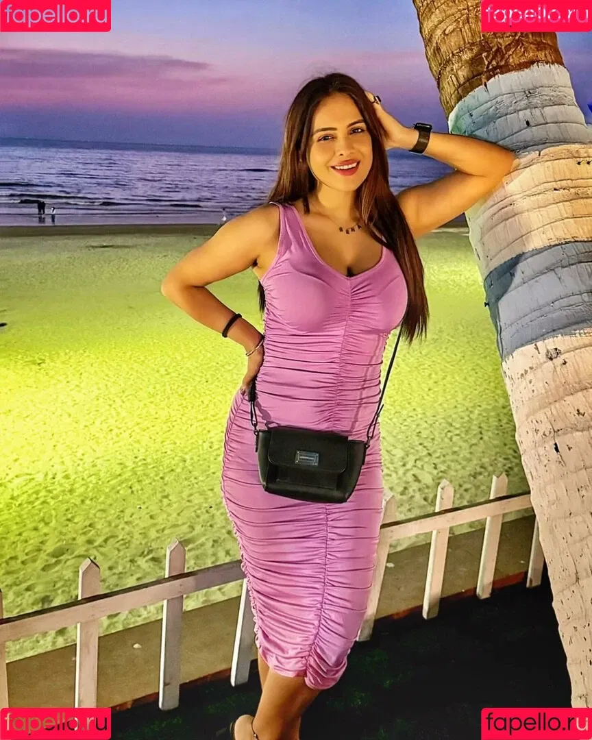 Nehhaa Malik Onlyfans Photo Gallery 
