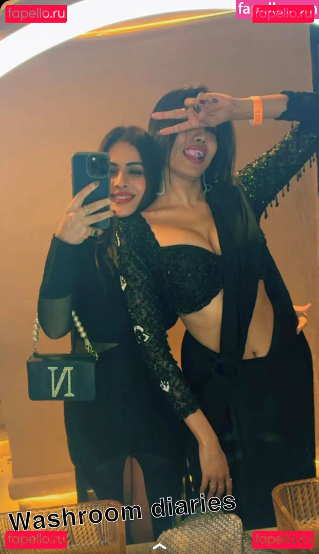 Nehhaa Malik Onlyfans Photo Gallery 