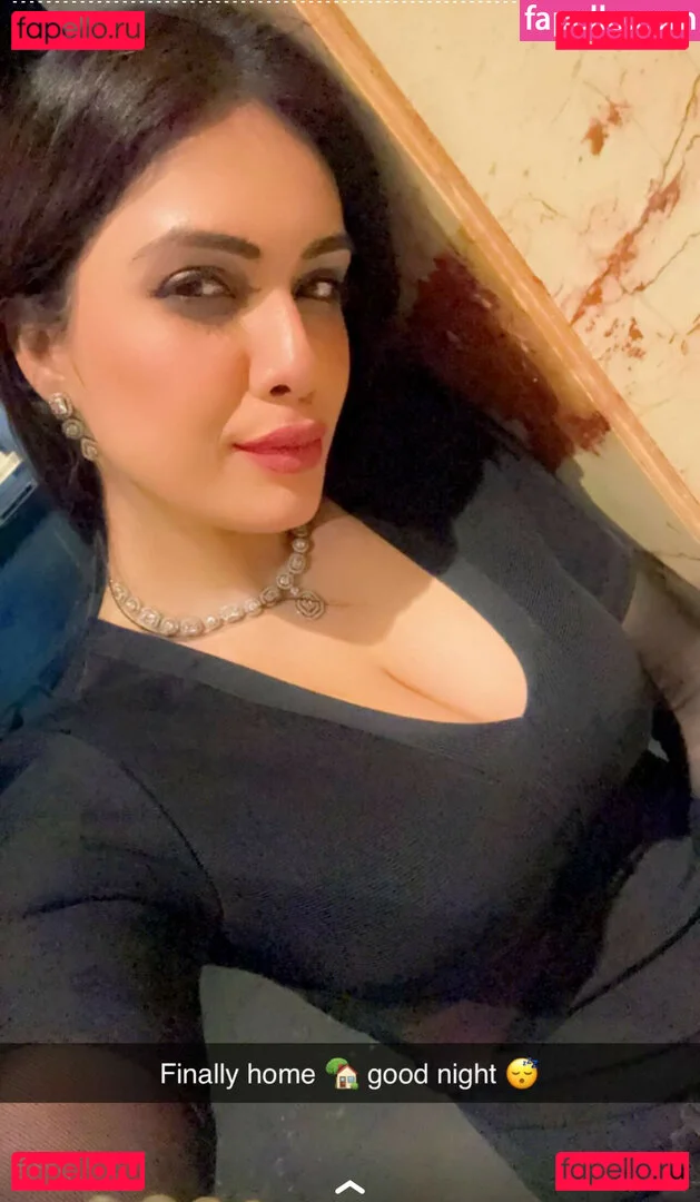 Nehhaa Malik Onlyfans Photo Gallery 