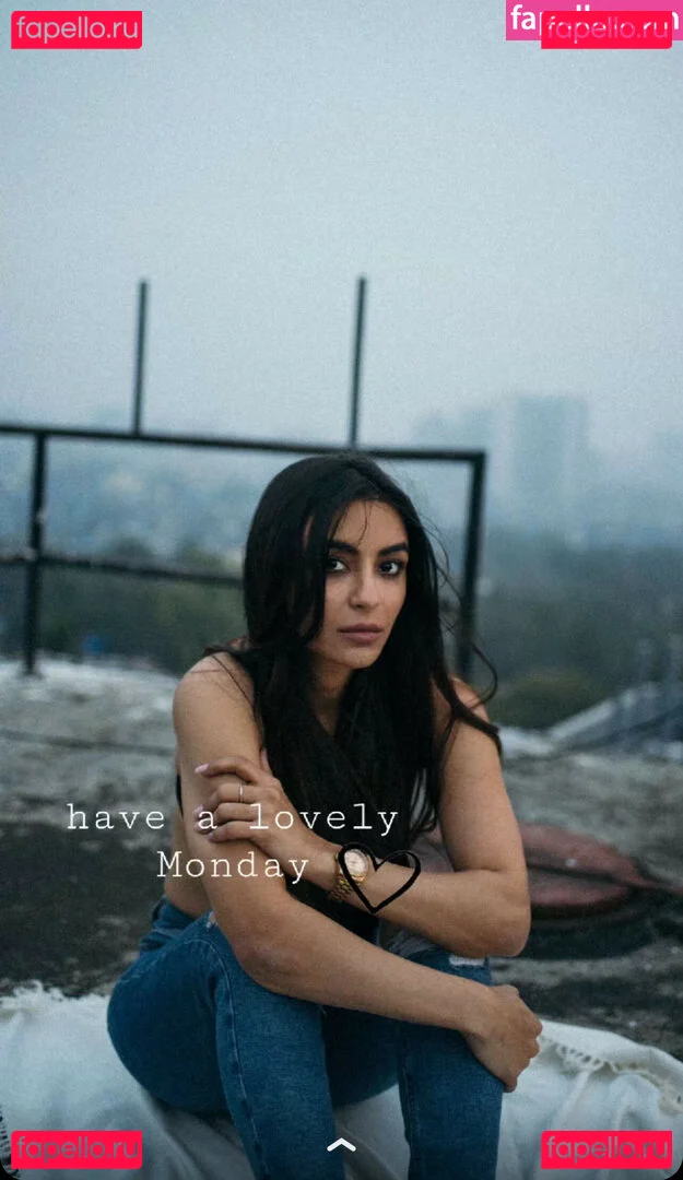 Nehhaa Malik Onlyfans Photo Gallery 