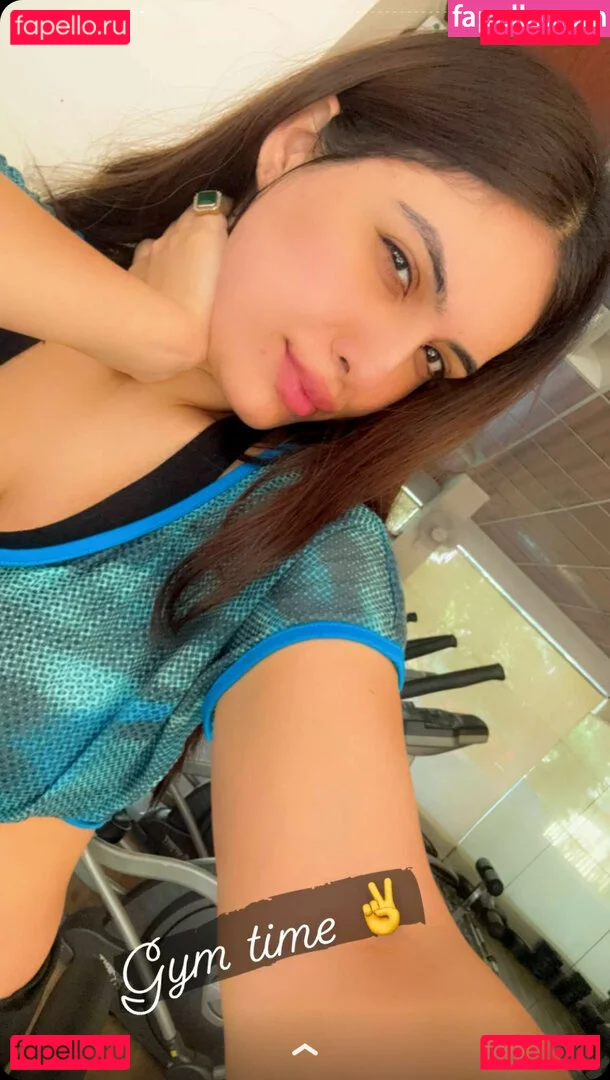 Nehhaa Malik Onlyfans Photo Gallery 