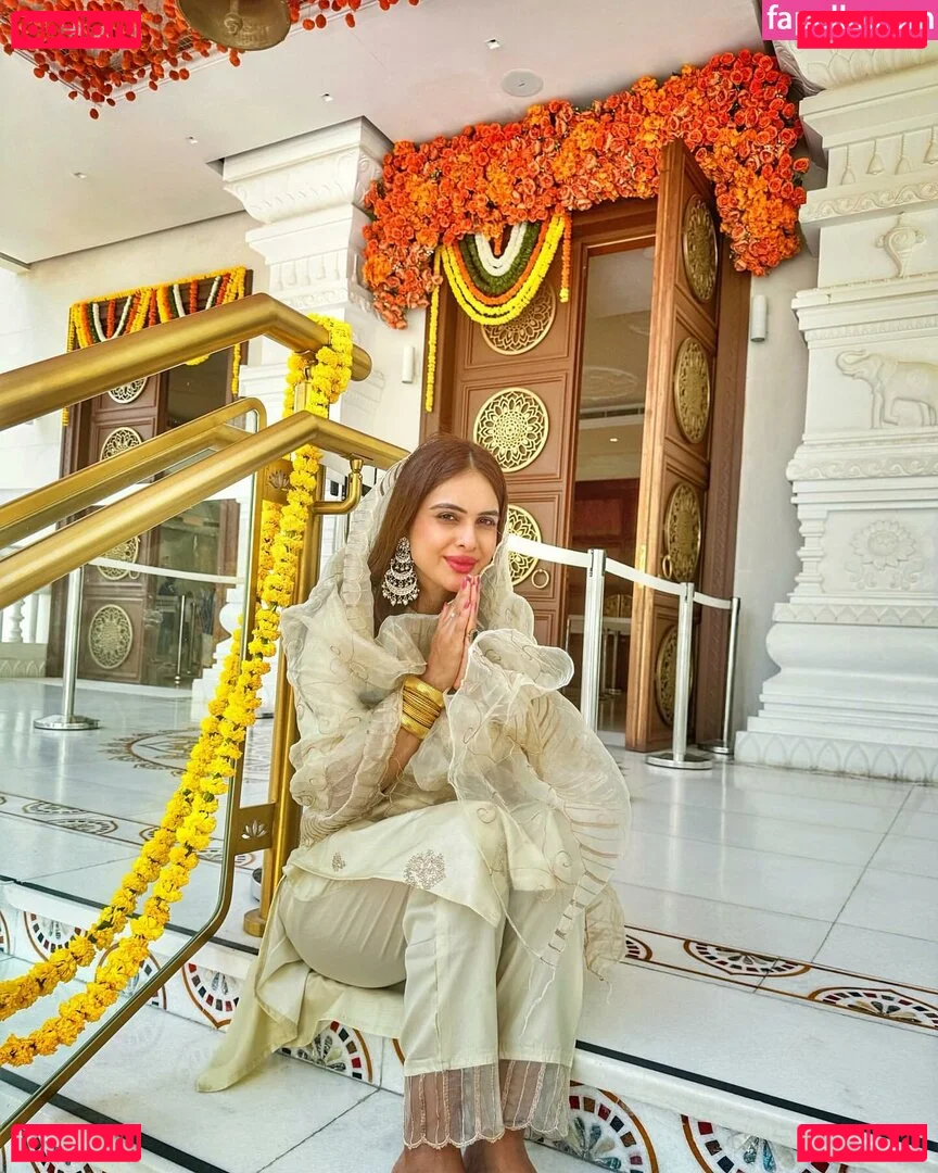 Nehhaa Malik Onlyfans Photo Gallery 