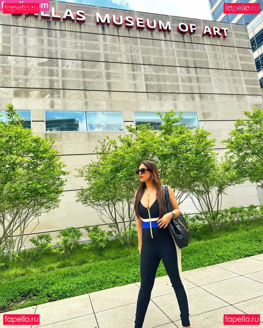 Nehhaa Malik Onlyfans Photo Gallery 