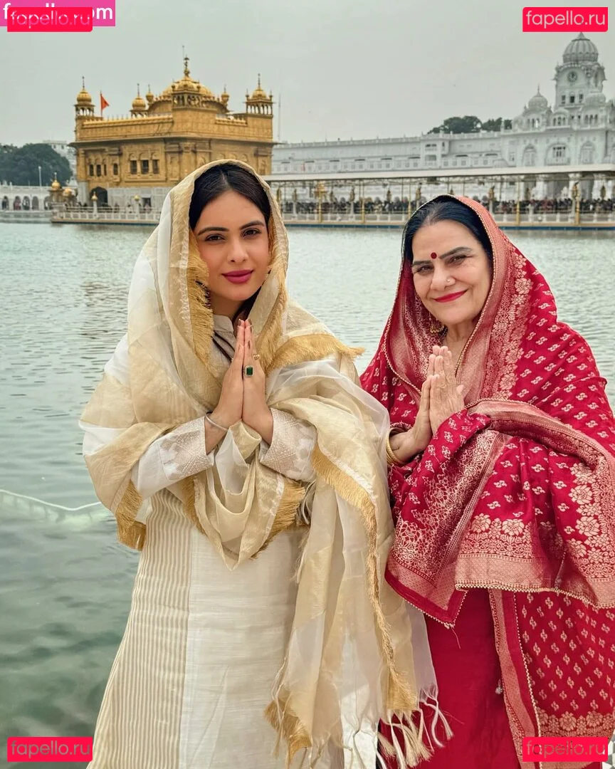 Nehhaa Malik Onlyfans Photo Gallery 