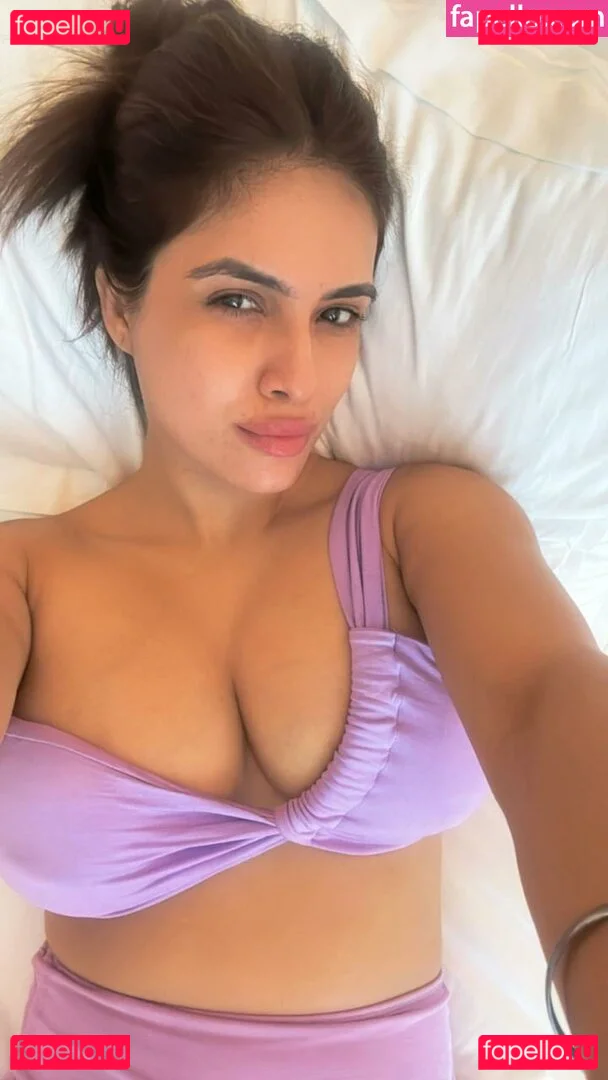 Nehhaa Malik Onlyfans Photo Gallery 