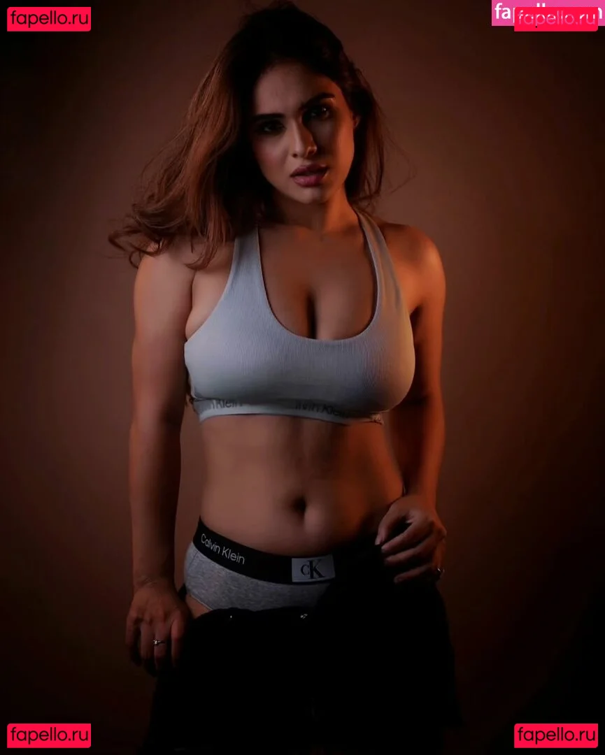 Nehhaa Malik Onlyfans Photo Gallery 