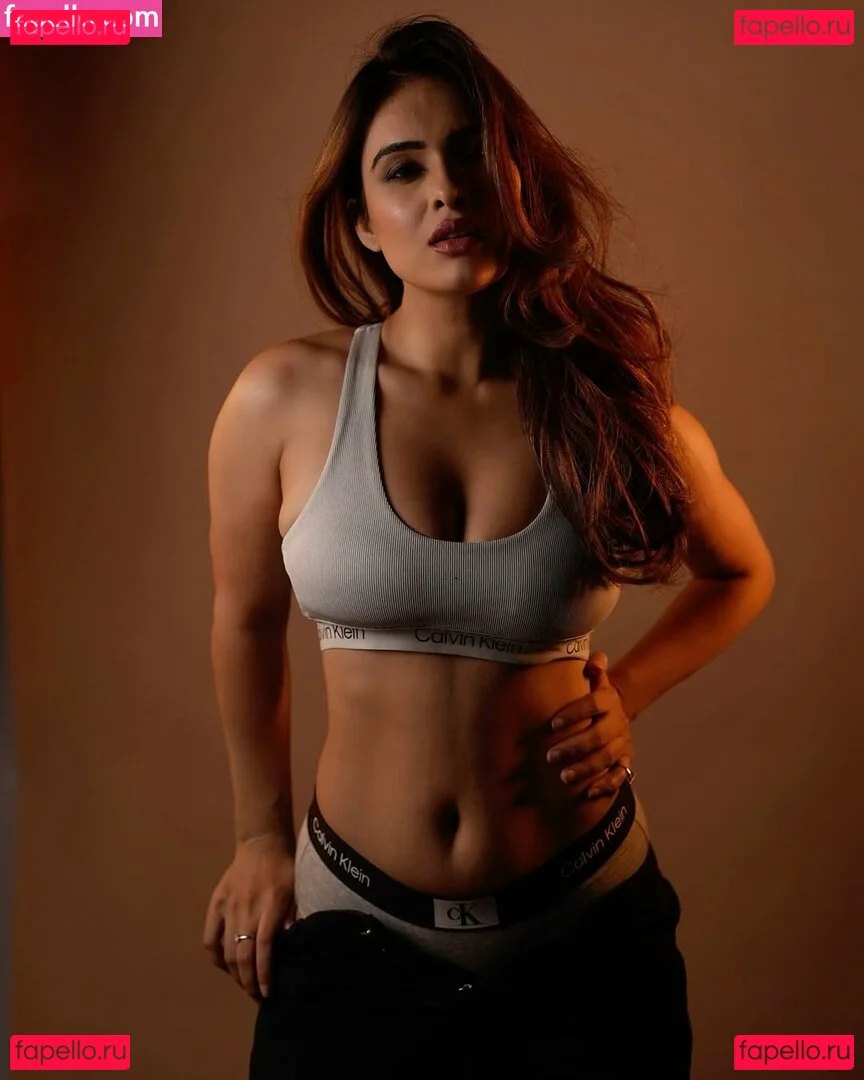 Nehhaa Malik Onlyfans Photo Gallery 