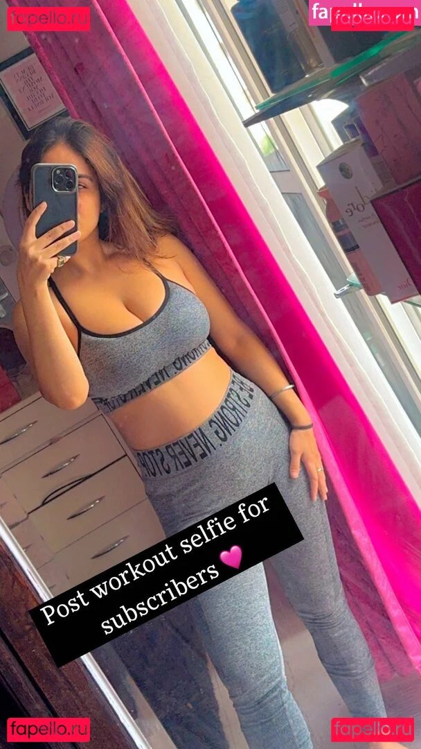 Nehhaa Malik Onlyfans Photo Gallery 