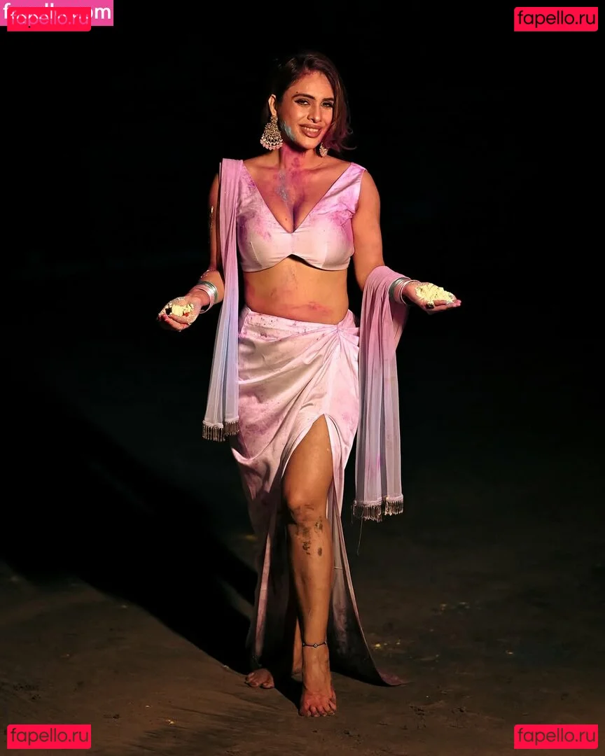 Nehhaa Malik Onlyfans Photo Gallery 