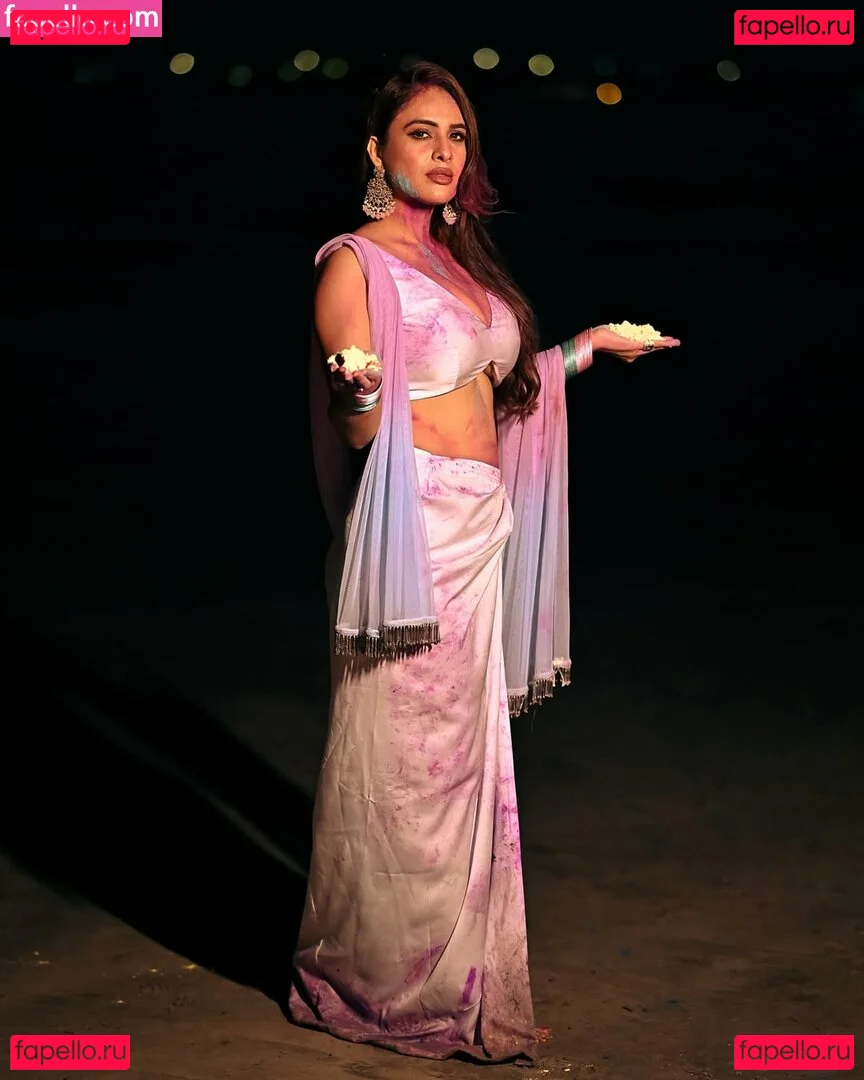 Nehhaa Malik Onlyfans Photo Gallery 