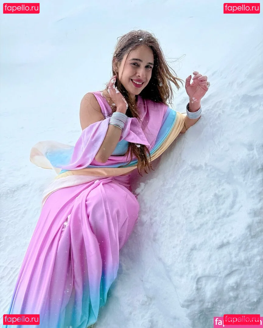 Nehhaa Malik Onlyfans Photo Gallery 