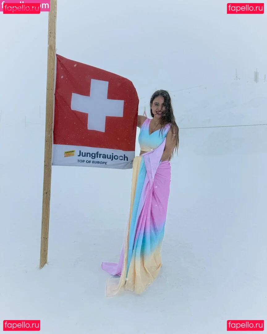 Nehhaa Malik Onlyfans Photo Gallery 