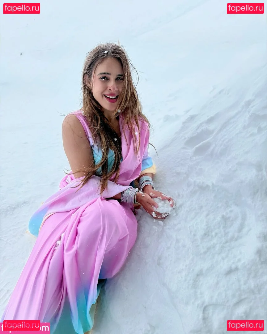 Nehhaa Malik Onlyfans Photo Gallery 