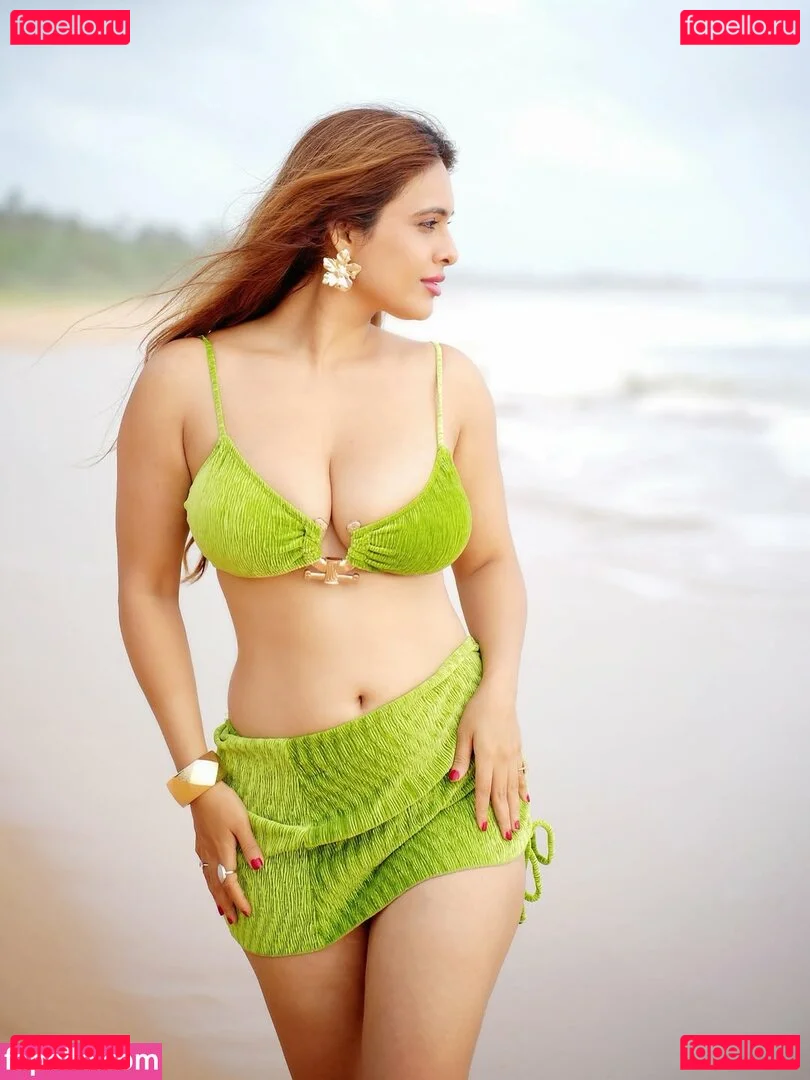 Nehhaa Malik Onlyfans Photo Gallery 