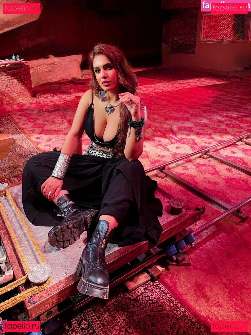 Nehhaa Malik Onlyfans Photo Gallery 