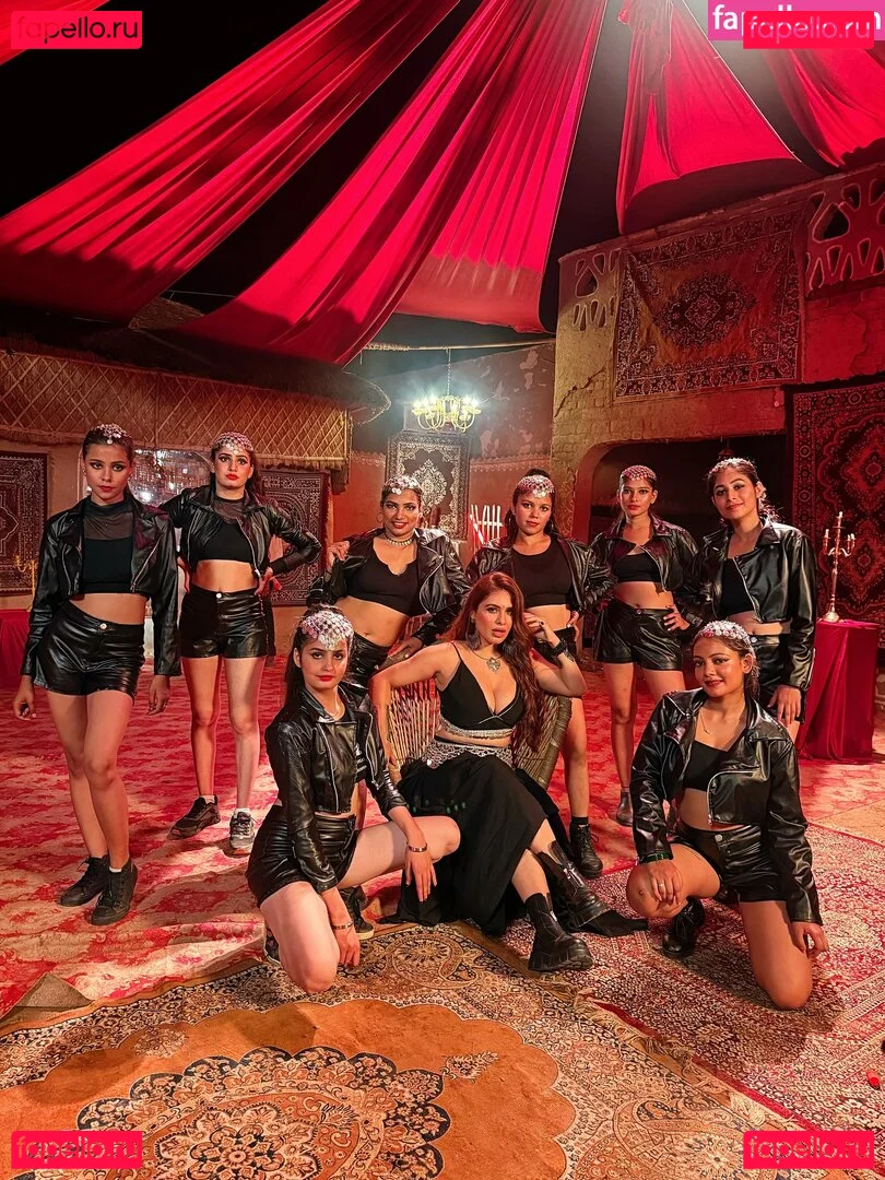 Nehhaa Malik Onlyfans Photo Gallery 