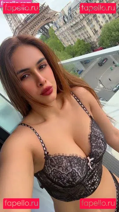 Nehhaa Malik Onlyfans Photo Gallery 