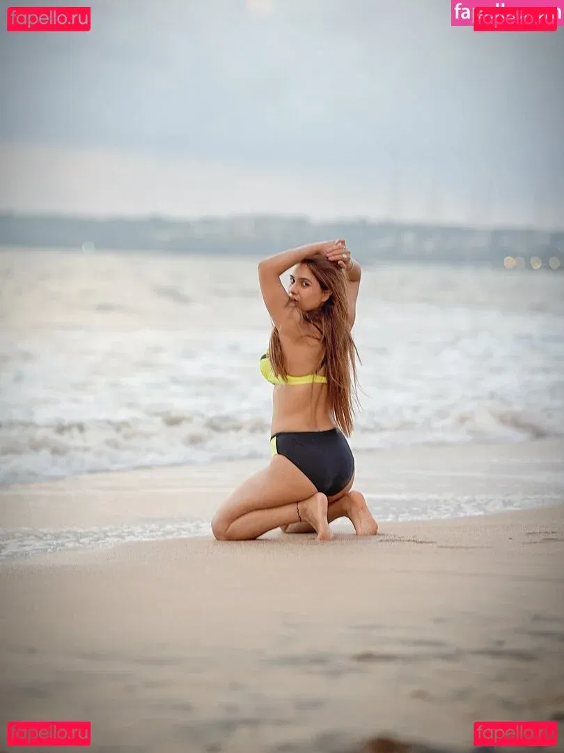 Nehhaa Malik Onlyfans Photo Gallery 