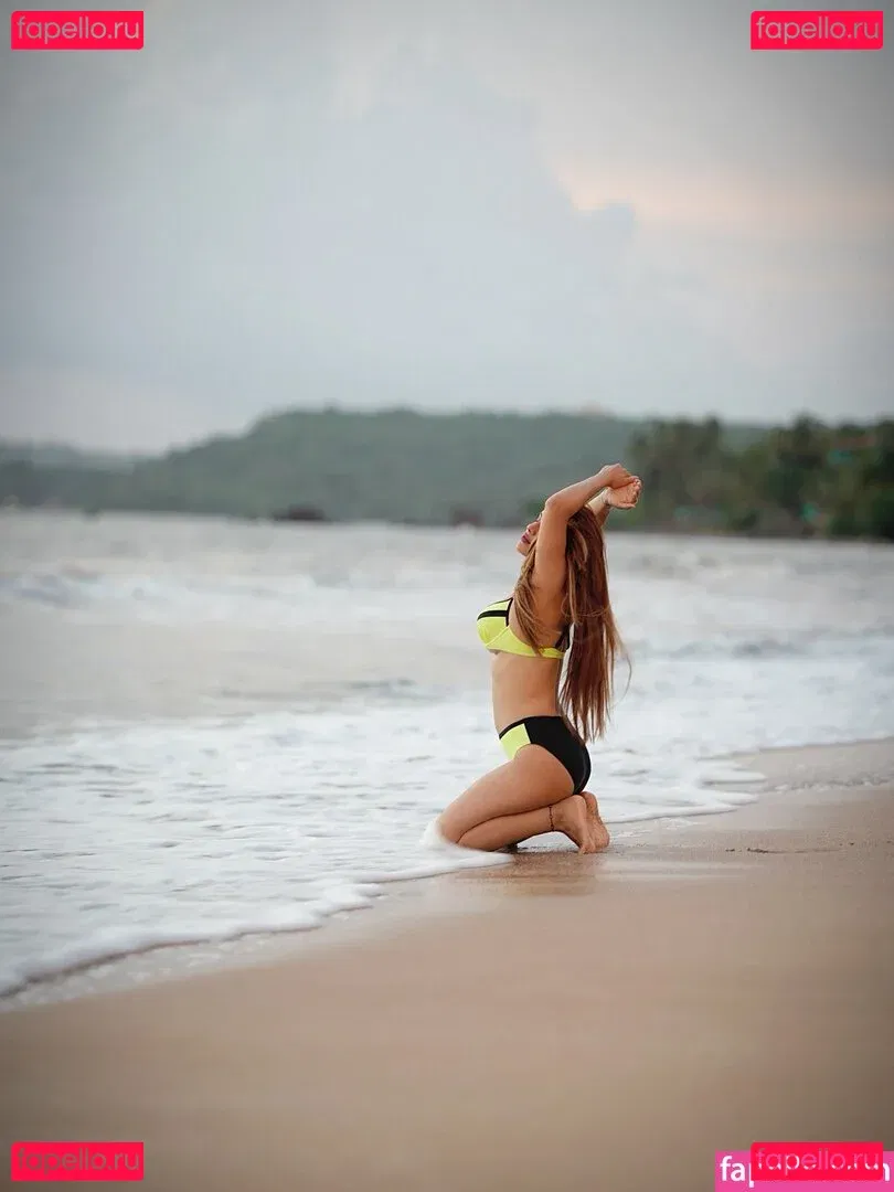 Nehhaa Malik Onlyfans Photo Gallery 