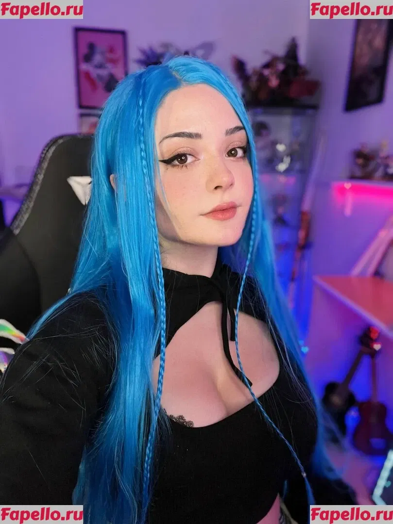 Onisuna Onlyfans Photo Gallery 