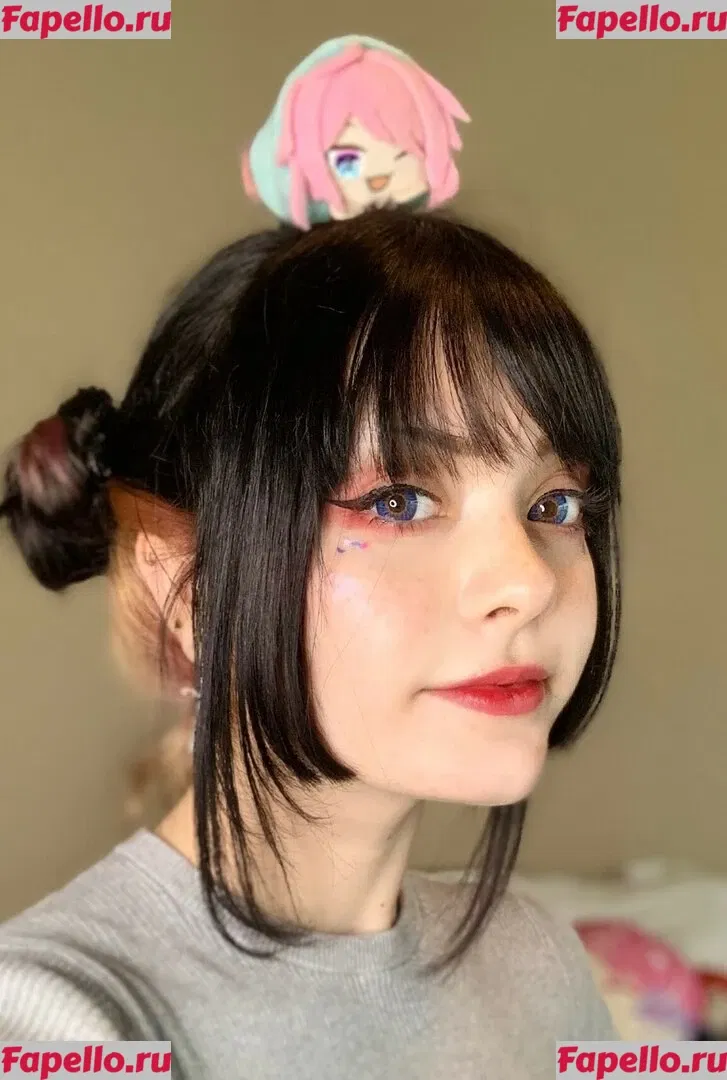 Onisuna Onlyfans Photo Gallery 
