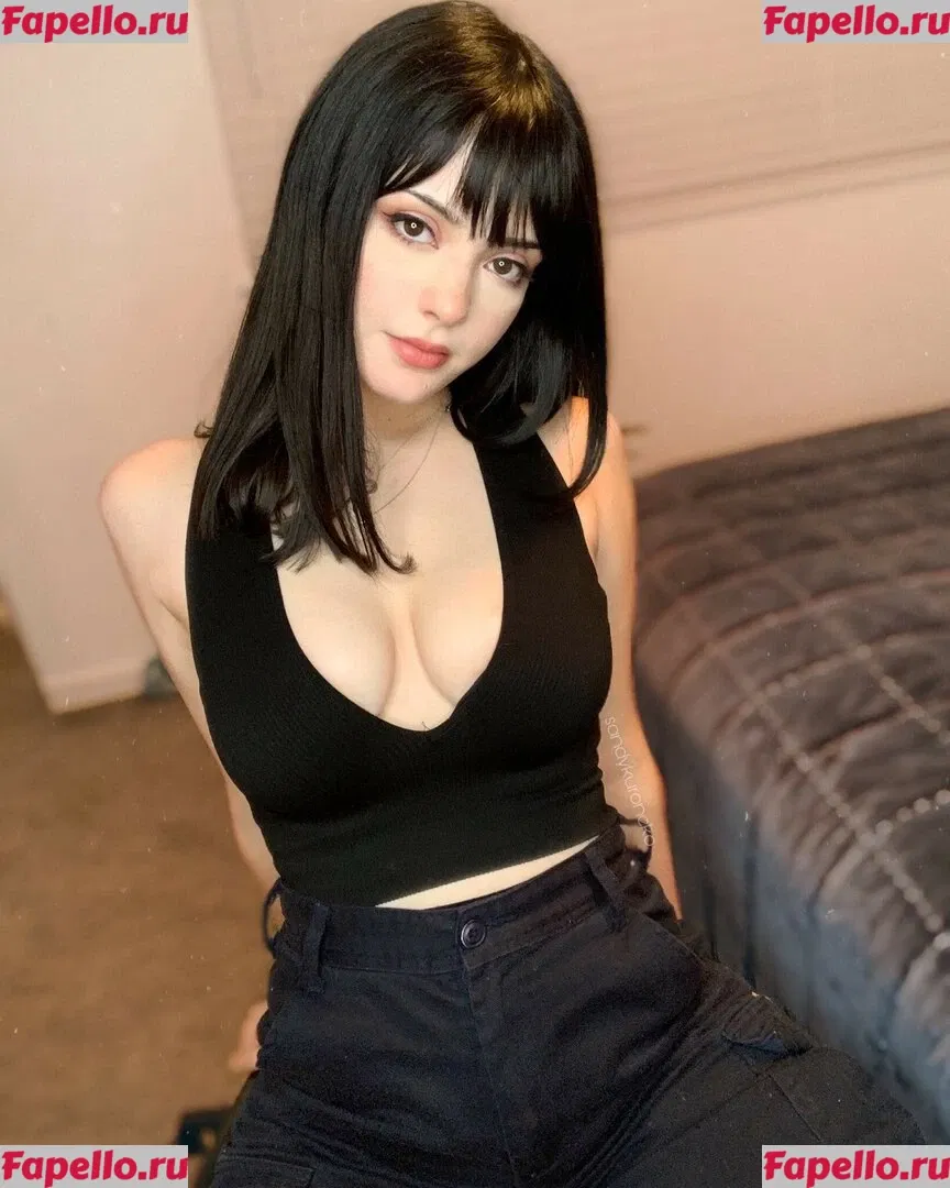 Onisuna Onlyfans Photo Gallery 