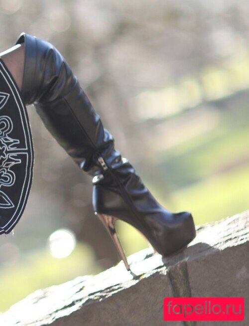 Onisuna Onlyfans Photo Gallery 