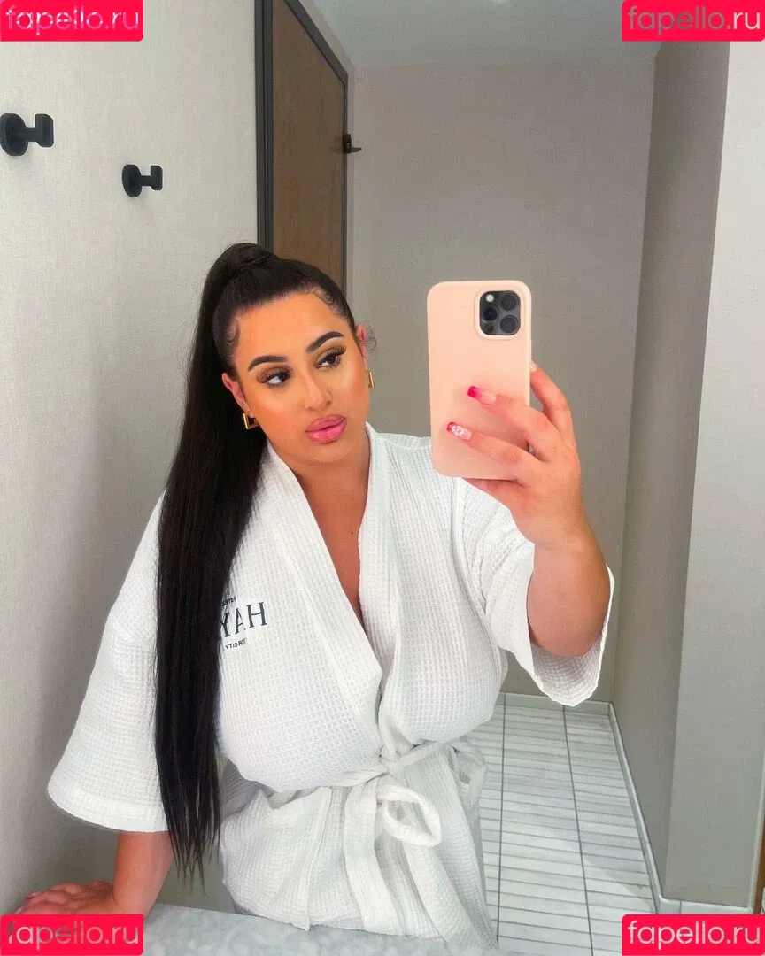 theonlybarbii Onlyfans Photo Gallery 