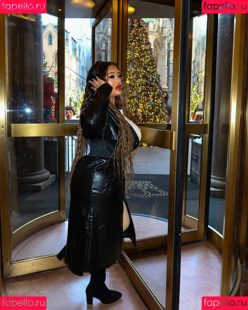 theonlybarbii Onlyfans Photo Gallery 