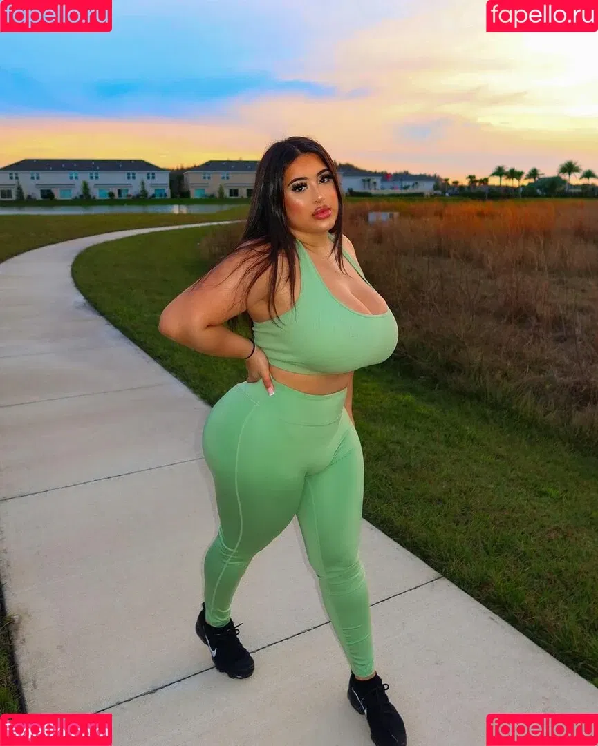 theonlybarbii Onlyfans Photo Gallery 