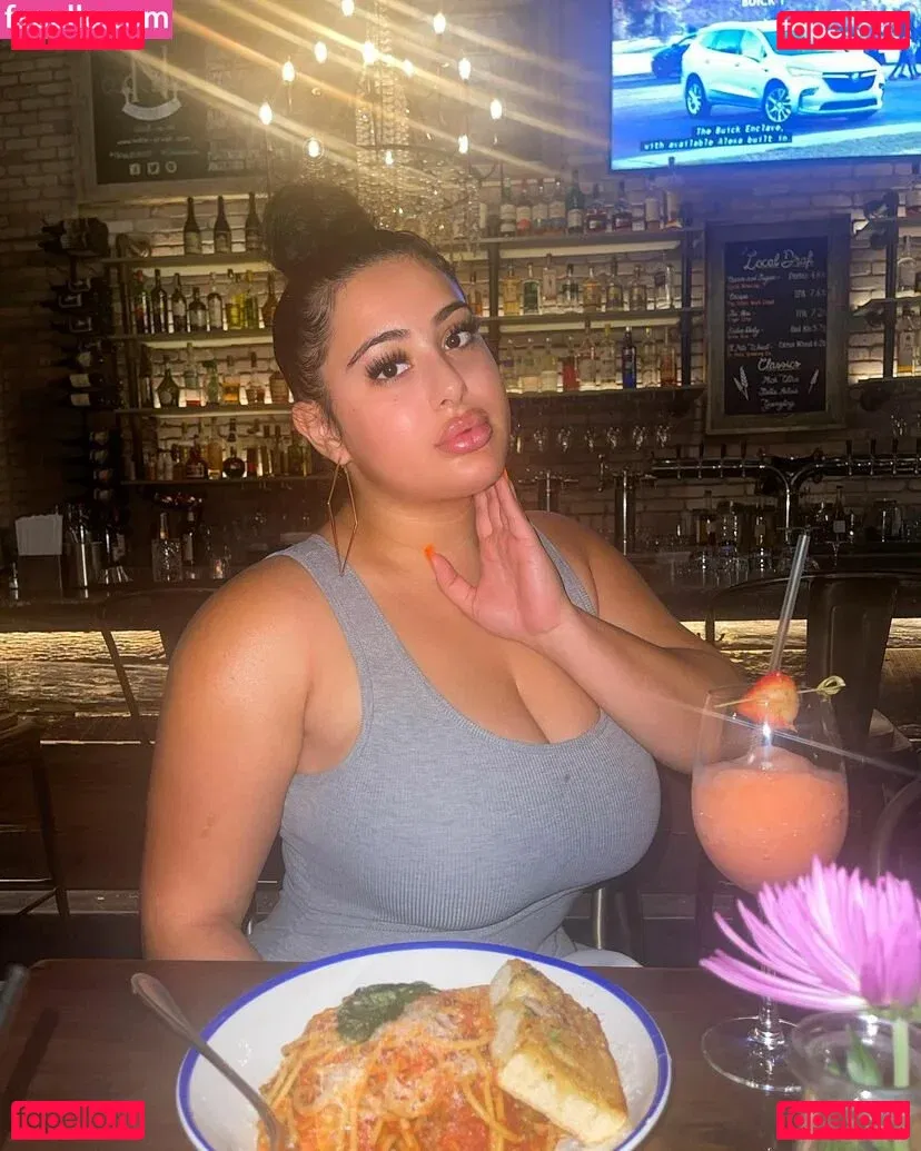 theonlybarbii Onlyfans Photo Gallery 