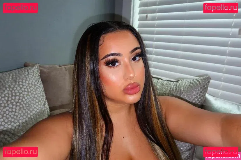 theonlybarbii Onlyfans Photo Gallery 