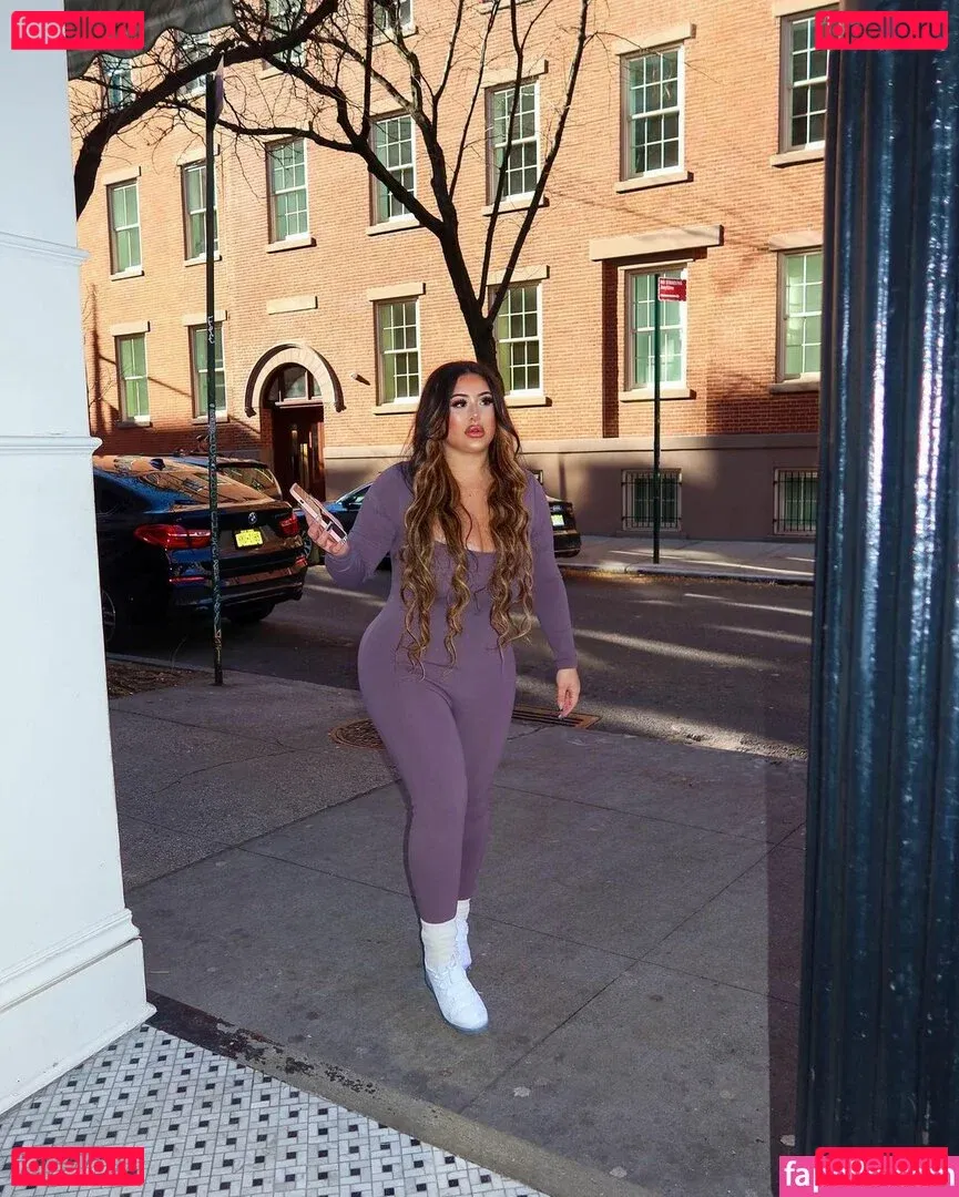 theonlybarbii Onlyfans Photo Gallery 