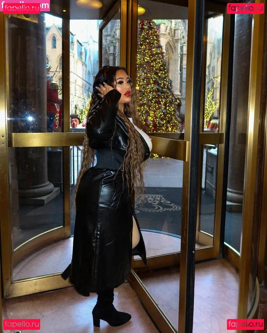 theonlybarbii Onlyfans Photo Gallery 