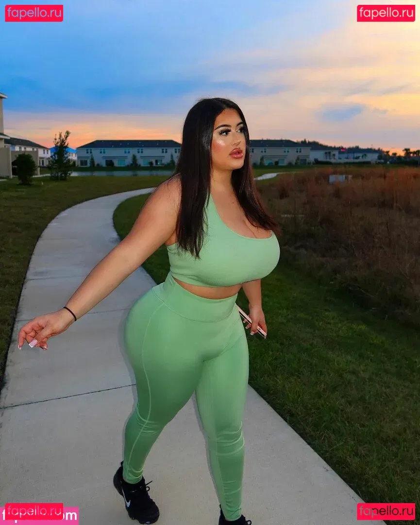 theonlybarbii Onlyfans Photo Gallery 