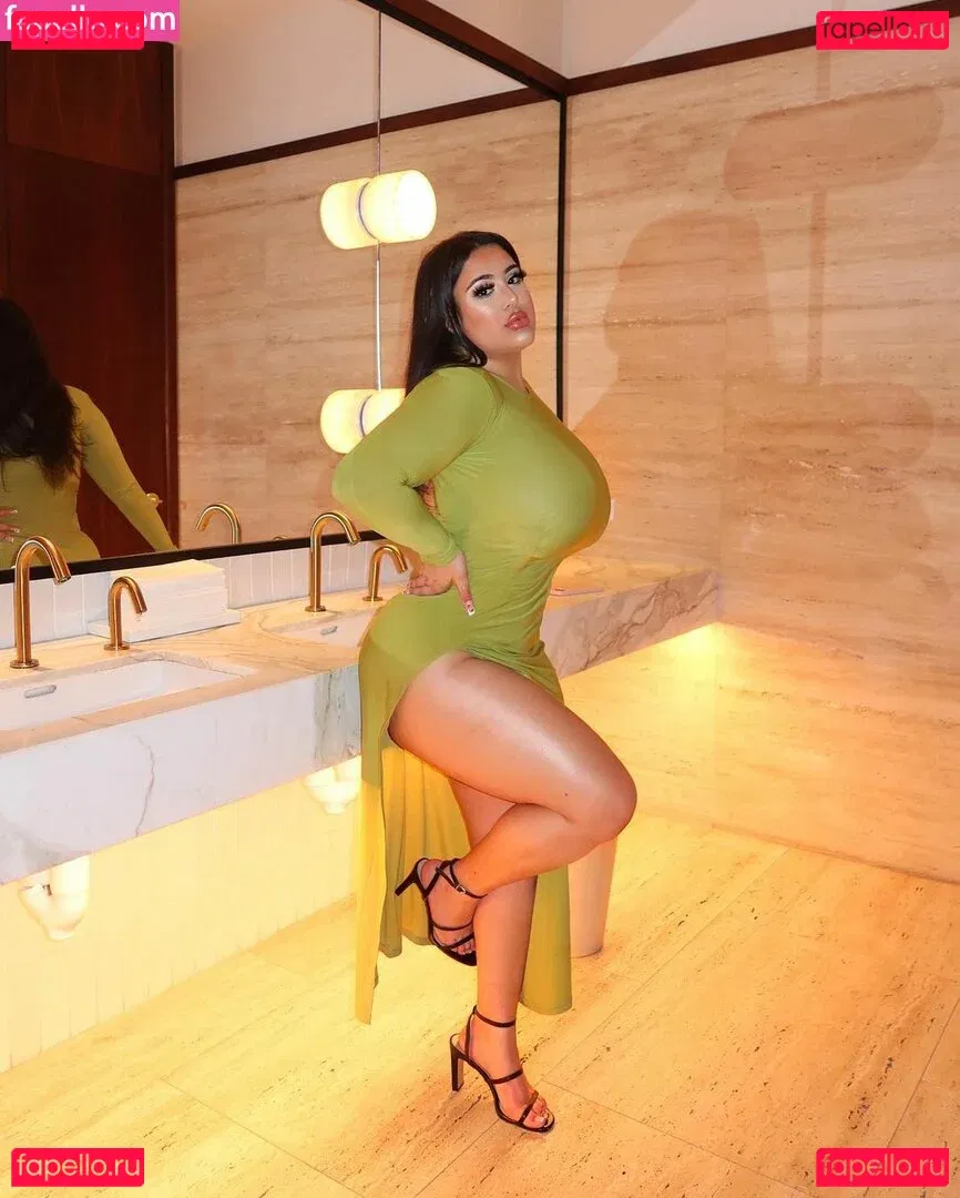 theonlybarbii Onlyfans Photo Gallery 