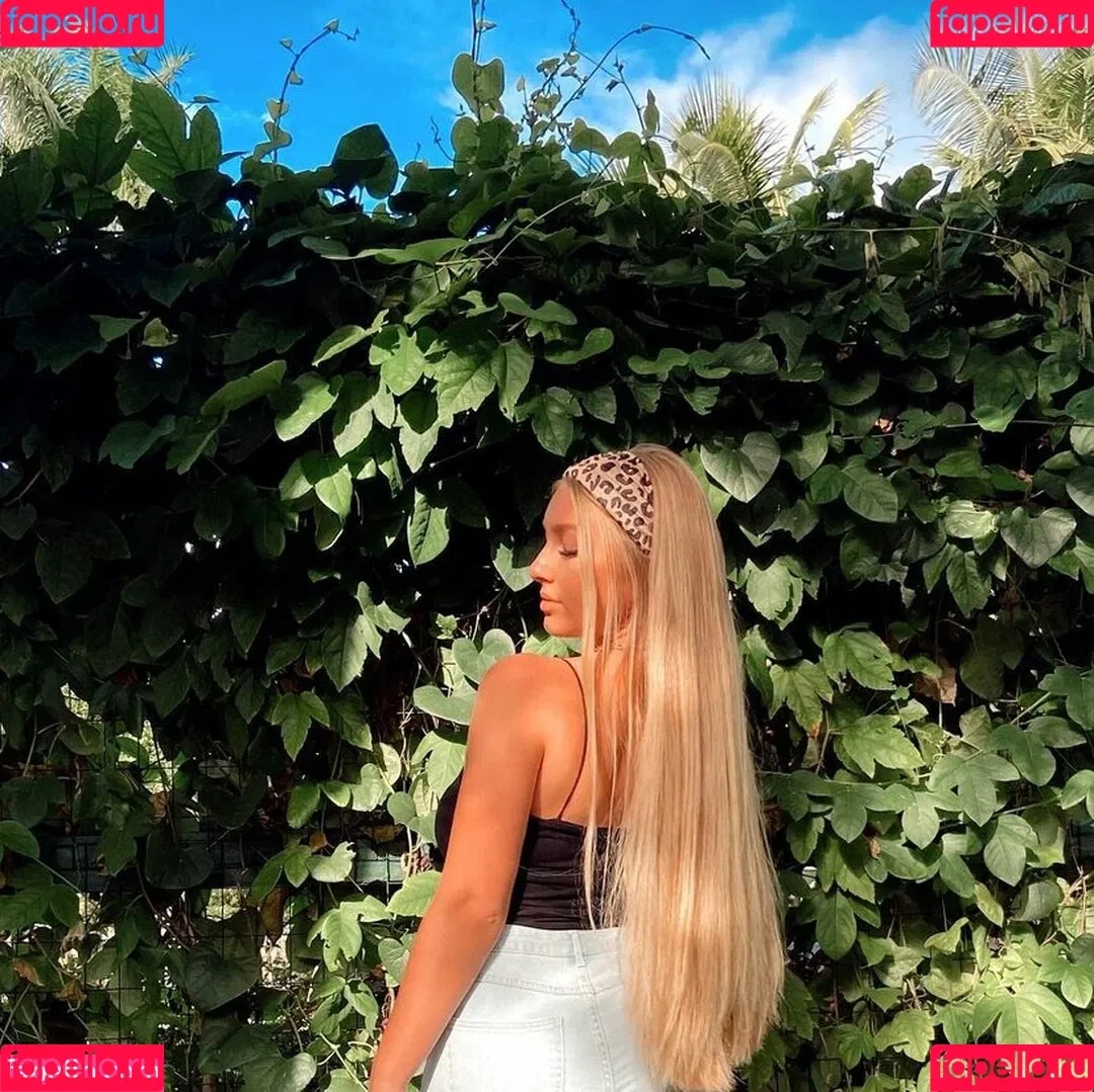 Trinity Charlton Onlyfans Photo Gallery 