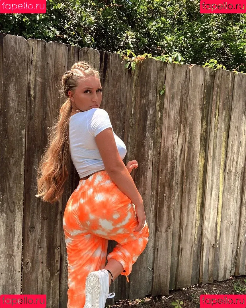 Trinity Charlton Onlyfans Photo Gallery 